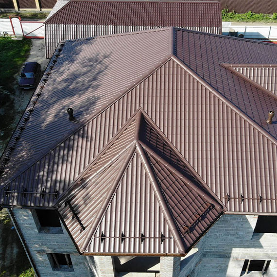 Монтаж сложной крыши и кровли в Новотроицке и Оренбургской области